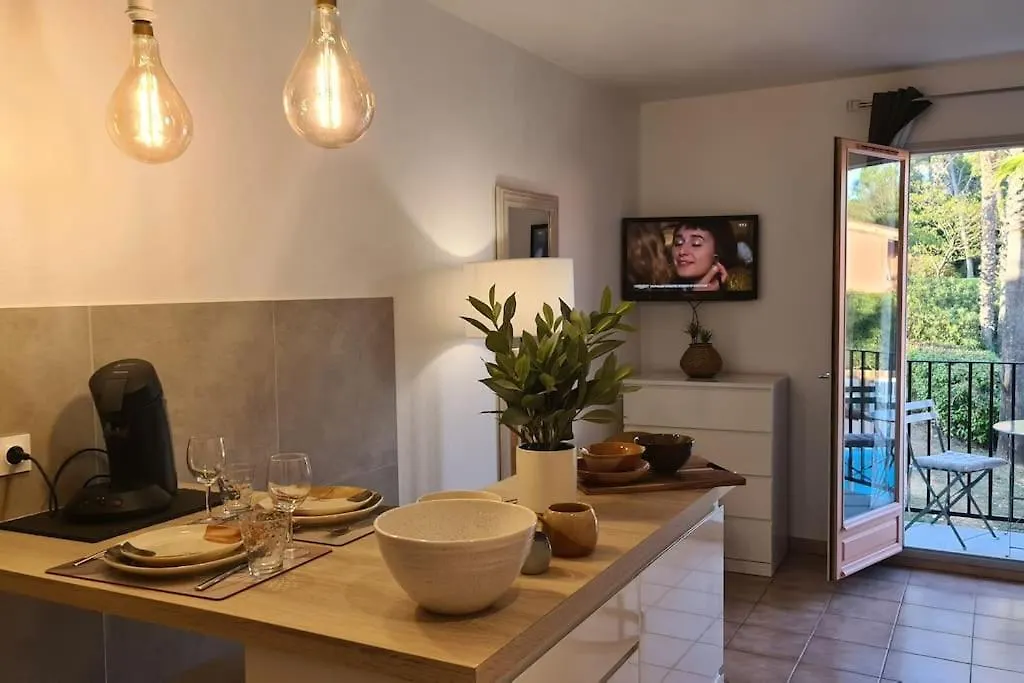 Studio Meuble En Face Du Golf Cote Piscine Mouans-Sartoux
