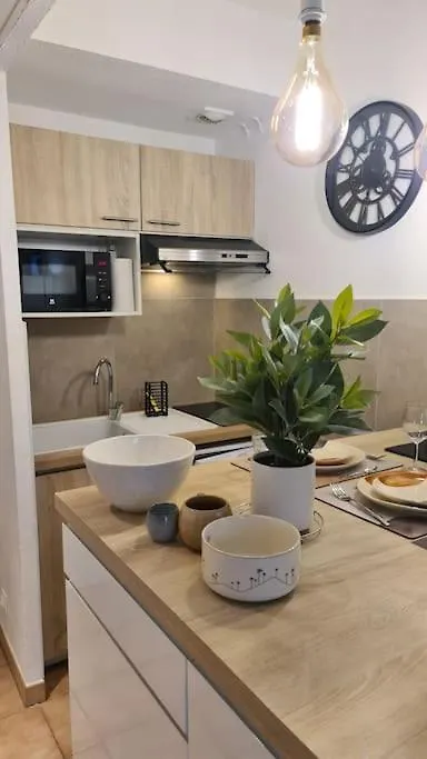 Studio Meuble En Face Du Golf Cote Piscine Mouans-Sartoux Apartment