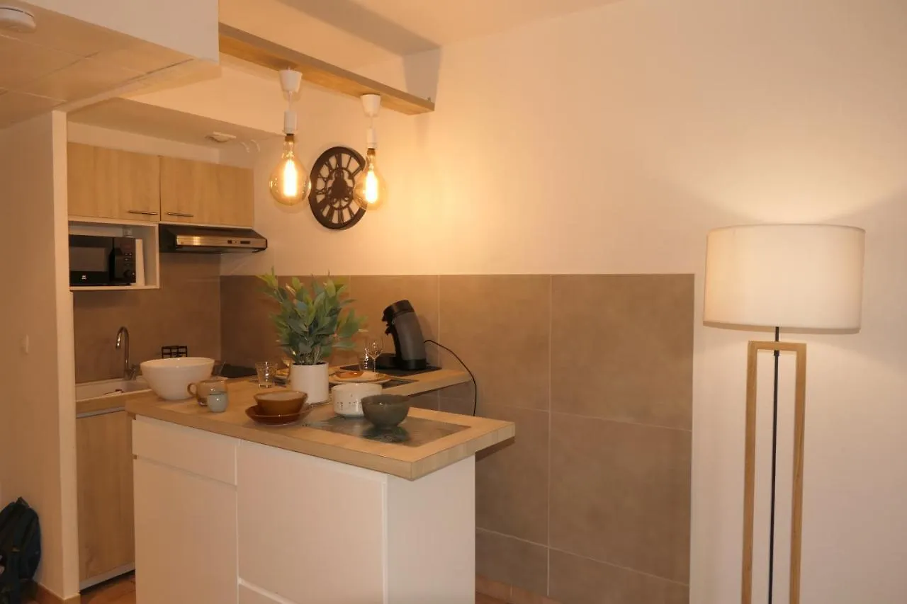 Studio Meuble En Face Du Golf Cote Piscine Mouans-Sartoux