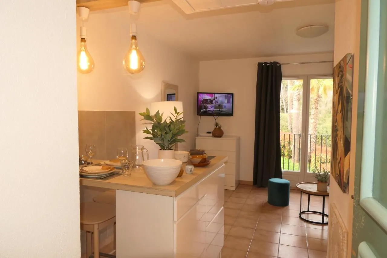 Apartment Studio Meuble En Face Du Golf Cote Piscine Mouans-Sartoux France