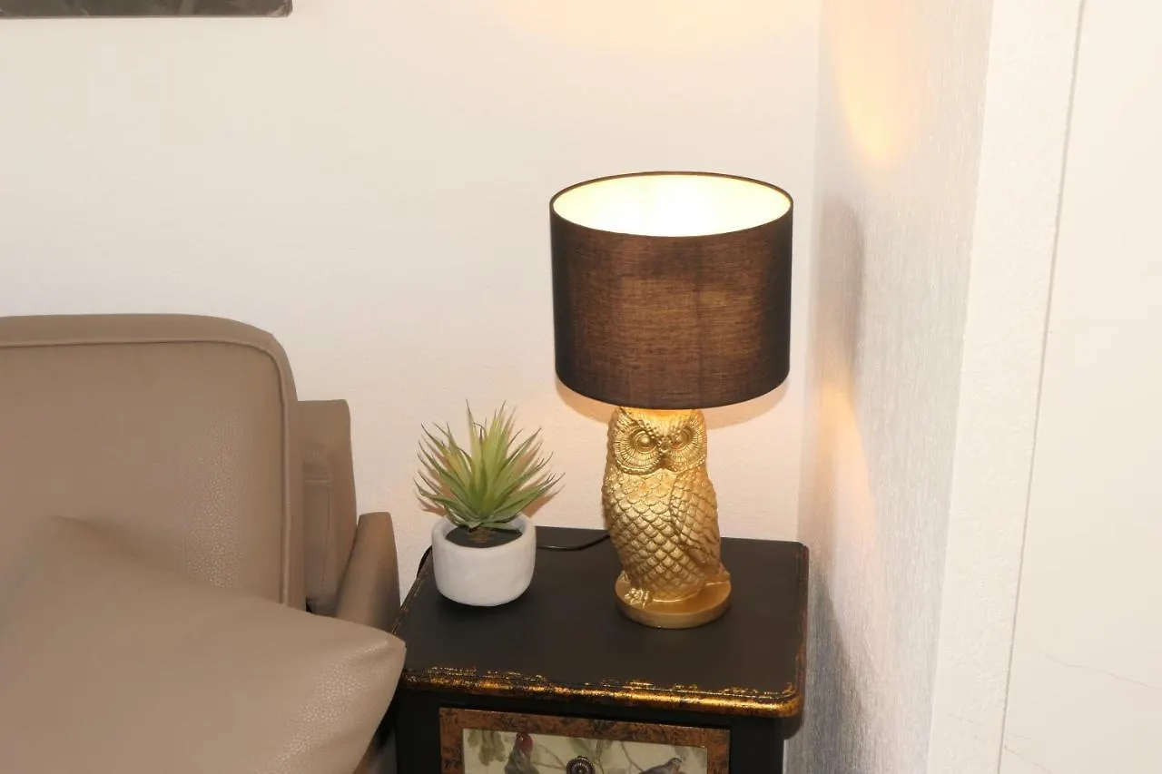 Studio Meuble En Face Du Golf Cote Piscine Mouans-Sartoux 0*,  France