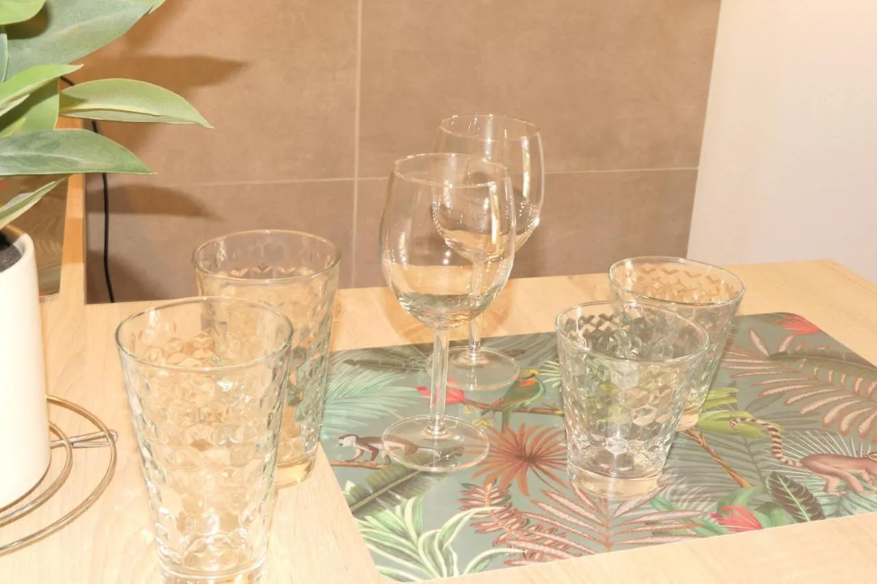 Apartment Studio Meuble En Face Du Golf Cote Piscine Mouans-Sartoux